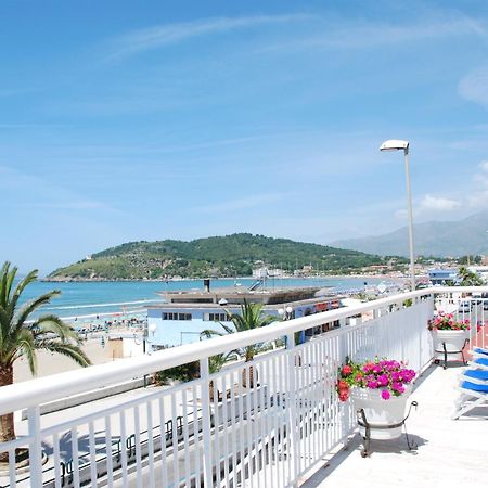 Hotel Villa Eleonora Scauri  Eksteriør bilde