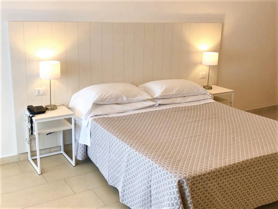 Hotel Villa Eleonora Scauri  Eksteriør bilde