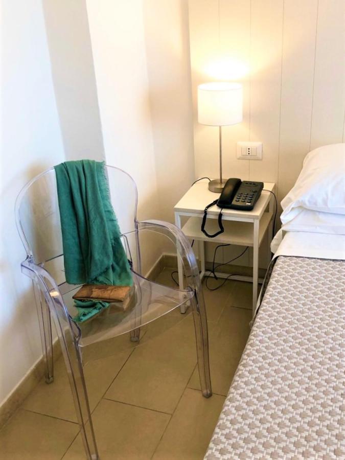 Hotel Villa Eleonora Scauri  Eksteriør bilde