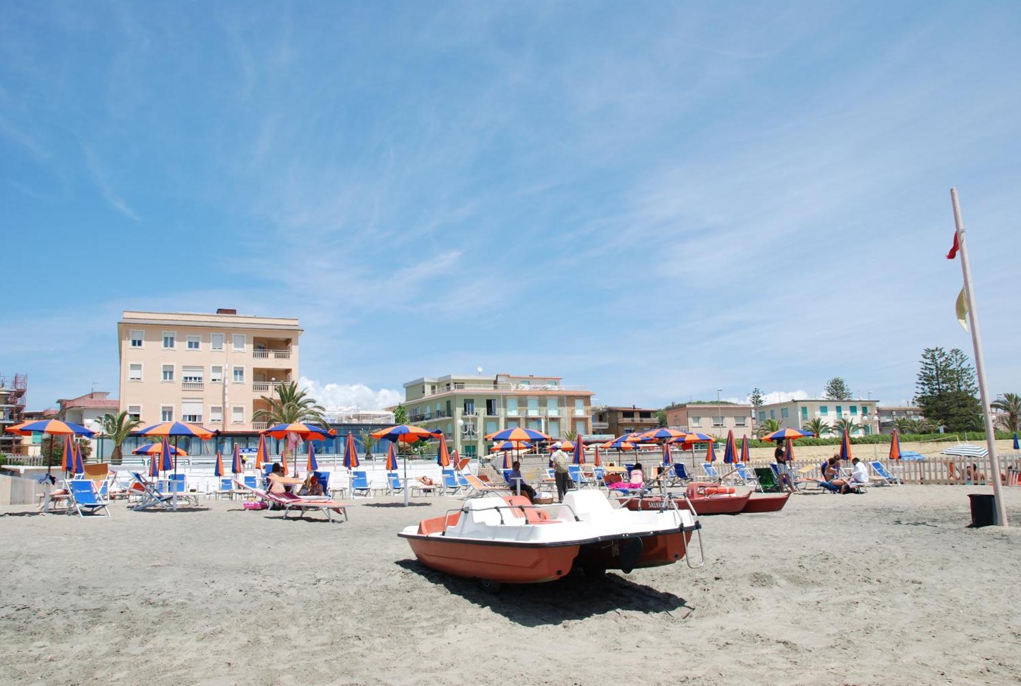 Hotel Villa Eleonora Scauri  Eksteriør bilde