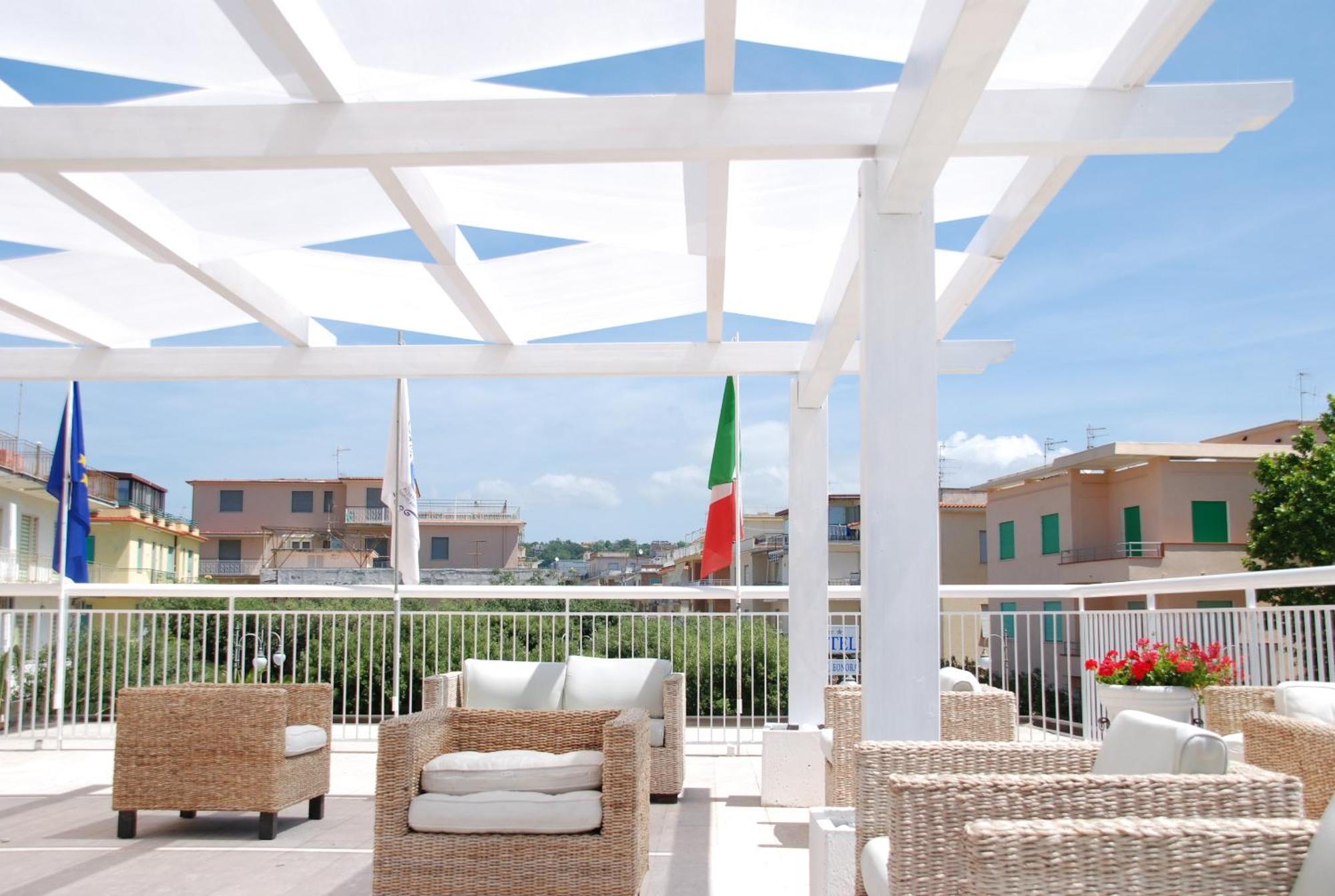 Hotel Villa Eleonora Scauri  Eksteriør bilde