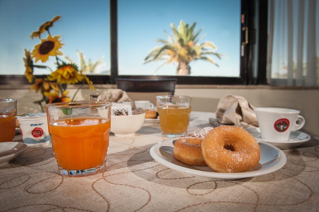 Hotel Villa Eleonora Scauri  Eksteriør bilde