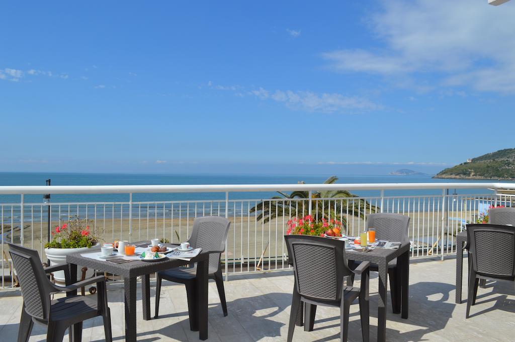 Hotel Villa Eleonora Scauri  Eksteriør bilde