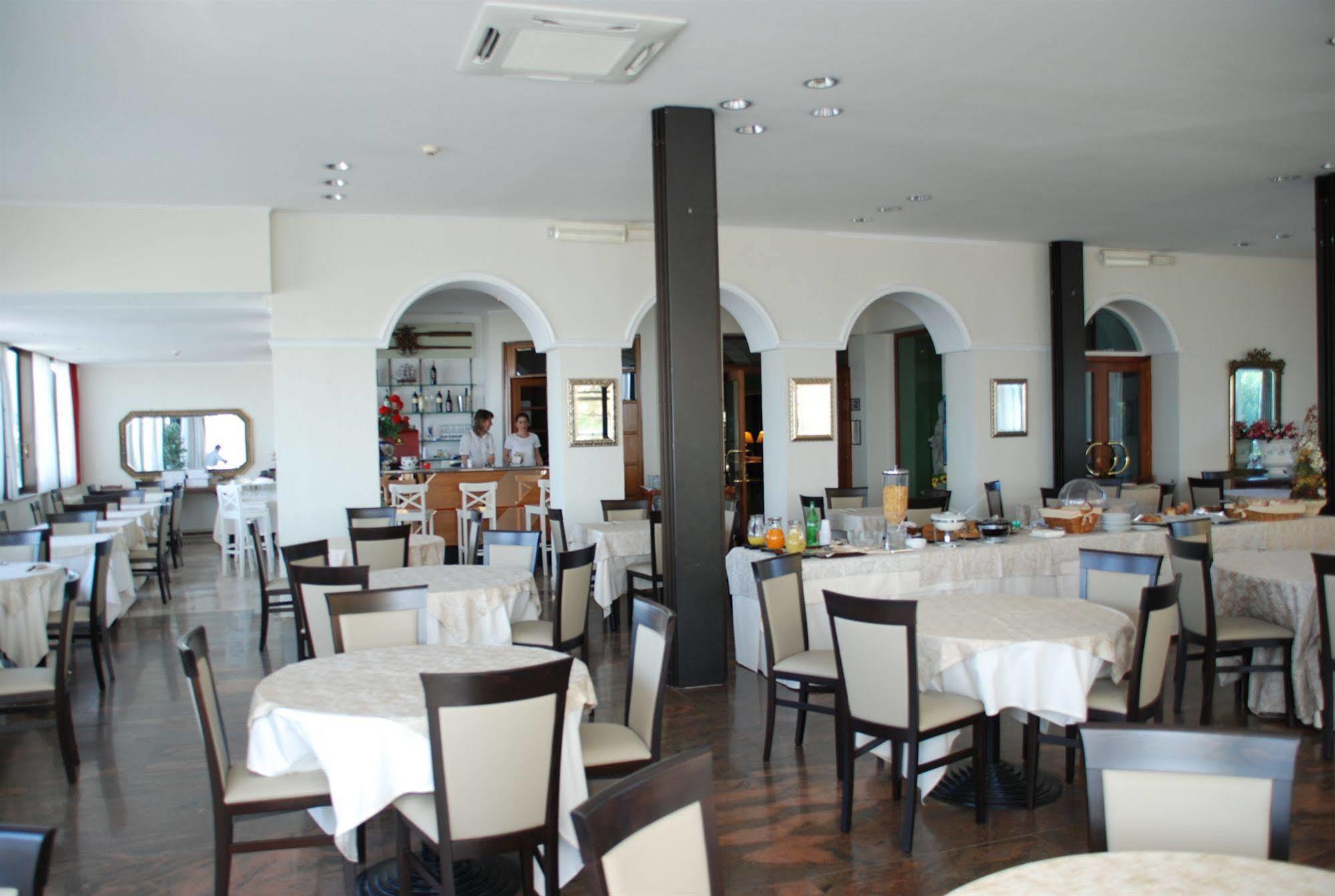 Hotel Villa Eleonora Scauri  Eksteriør bilde